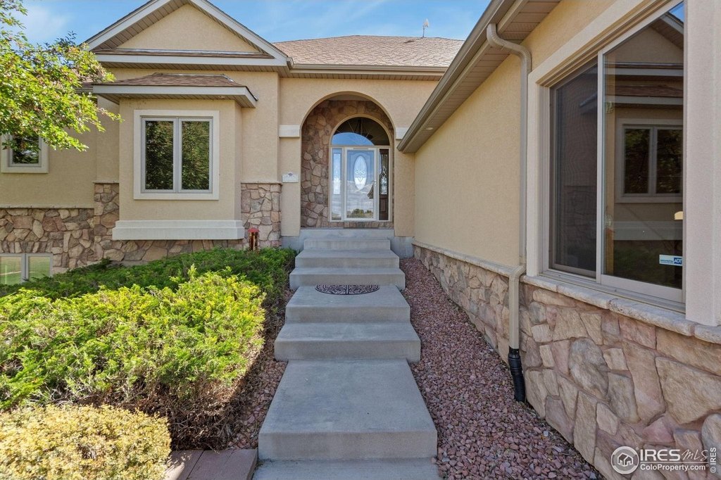 Severance, Colorado, 80610, United States, 5 Bedrooms Bedrooms, ,3.5 BathroomsBathrooms,Residential,Forsale,1967206