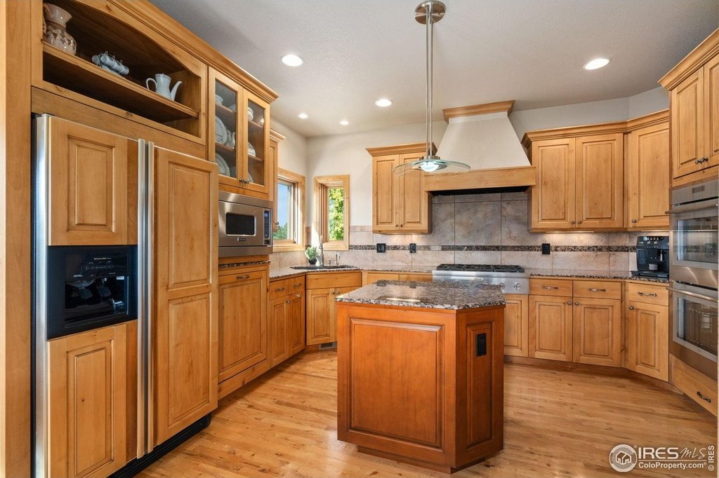 Severance, Colorado, 80610, United States, 5 Bedrooms Bedrooms, ,3.5 BathroomsBathrooms,Residential,Forsale,1967206