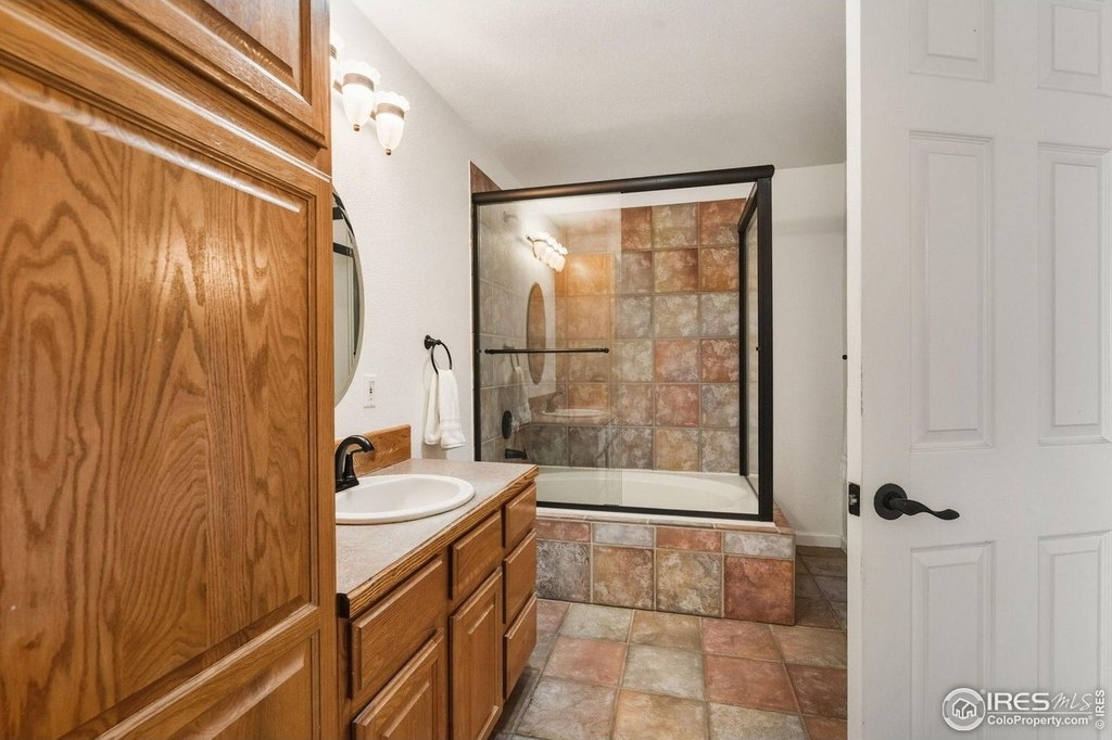 Wellington, Colorado, 80549, United States, 5 Bedrooms Bedrooms, ,3 BathroomsBathrooms,Residential,Forsale,1967205