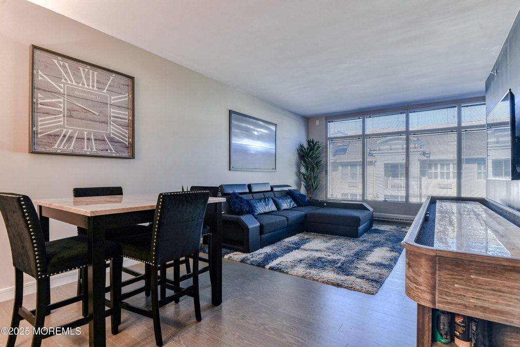 Long Branch, New Jersey, 07740, United States, 1 Bedroom Bedrooms, ,1 BathroomBathrooms,Residential,Forsale,1984571