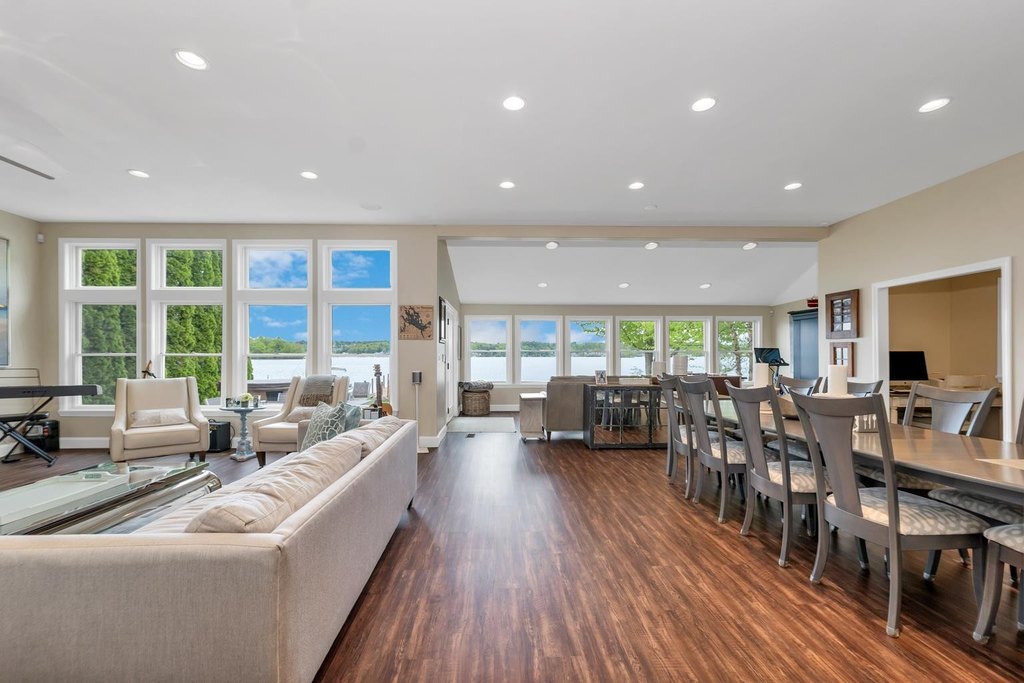 Laconia, New Hampshire, 03246, United States, 5 Bedrooms Bedrooms, ,3 BathroomsBathrooms,Residential,Forsale,1893890