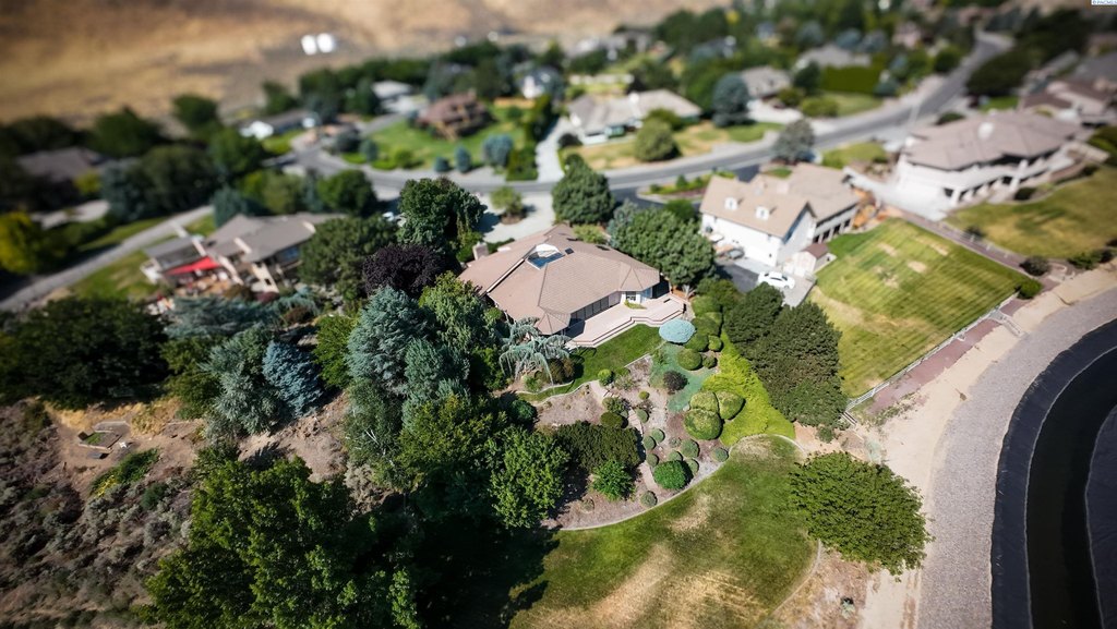 Richland, Washington, 99352, United States, 2 Bedrooms Bedrooms, ,3 BathroomsBathrooms,Residential,Forsale,1922429