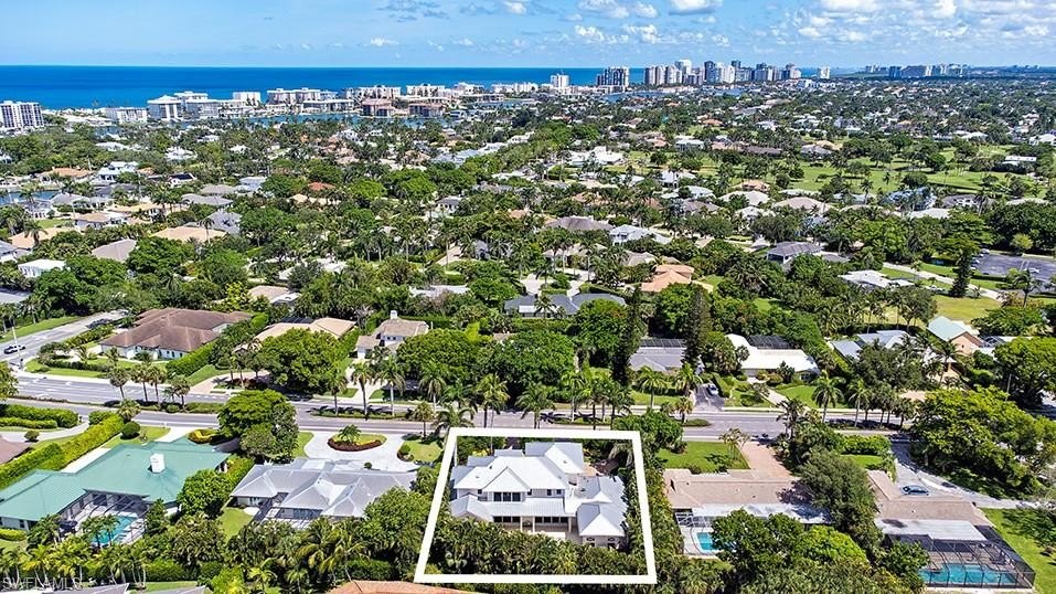 NAPLES, Florida, 34102, United States, 4 Bedrooms Bedrooms, ,4.5 BathroomsBathrooms,Residential,Forsale,2011527