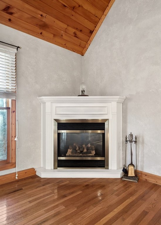 Sparta, Tennessee, 38583, United States, 3 Bedrooms Bedrooms, ,3 BathroomsBathrooms,Residential,Forsale,2010948