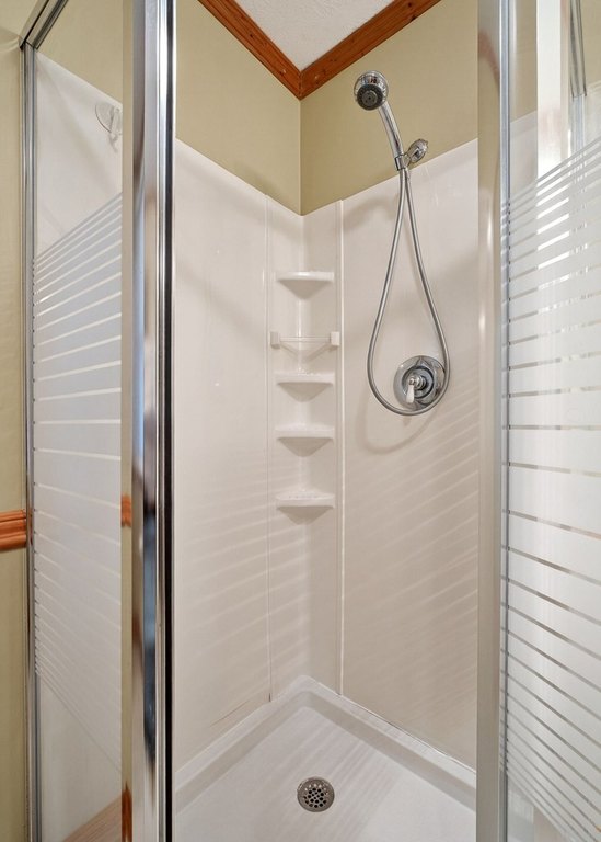 Sparta, Tennessee, 38583, United States, 3 Bedrooms Bedrooms, ,3 BathroomsBathrooms,Residential,Forsale,2010948