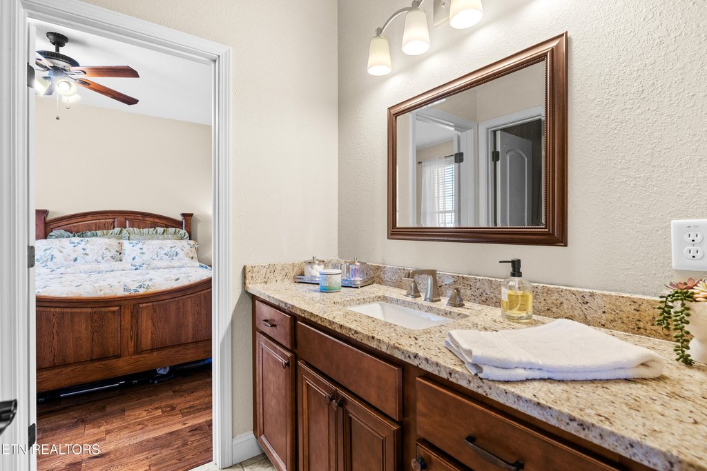 Maryville, Tennessee, 37801, United States, 4 Bedrooms Bedrooms, ,3.5 BathroomsBathrooms,Residential,Forsale,2011912