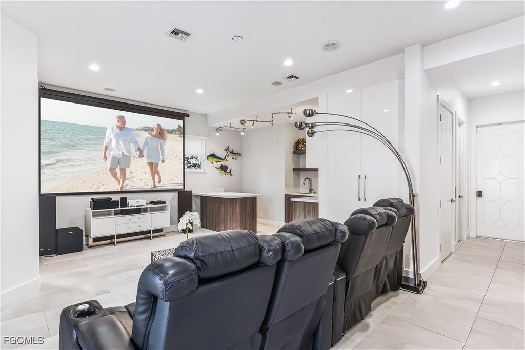 Cape Coral, Florida, 33904, United States, 5 Bedrooms Bedrooms, ,5.5 BathroomsBathrooms,Residential,Forsale,1971934