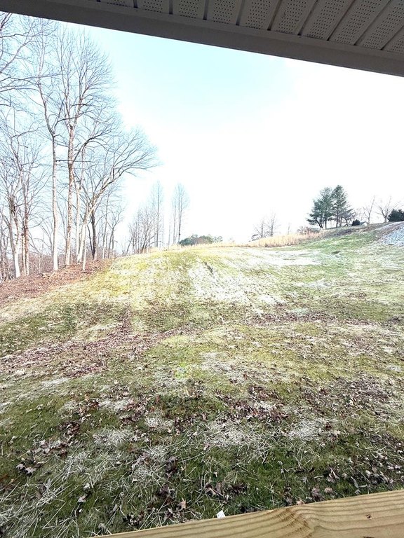 Sparta, Tennessee, 38583, United States, 3 Bedrooms Bedrooms, ,2.5 BathroomsBathrooms,Residential,Forsale,1996609