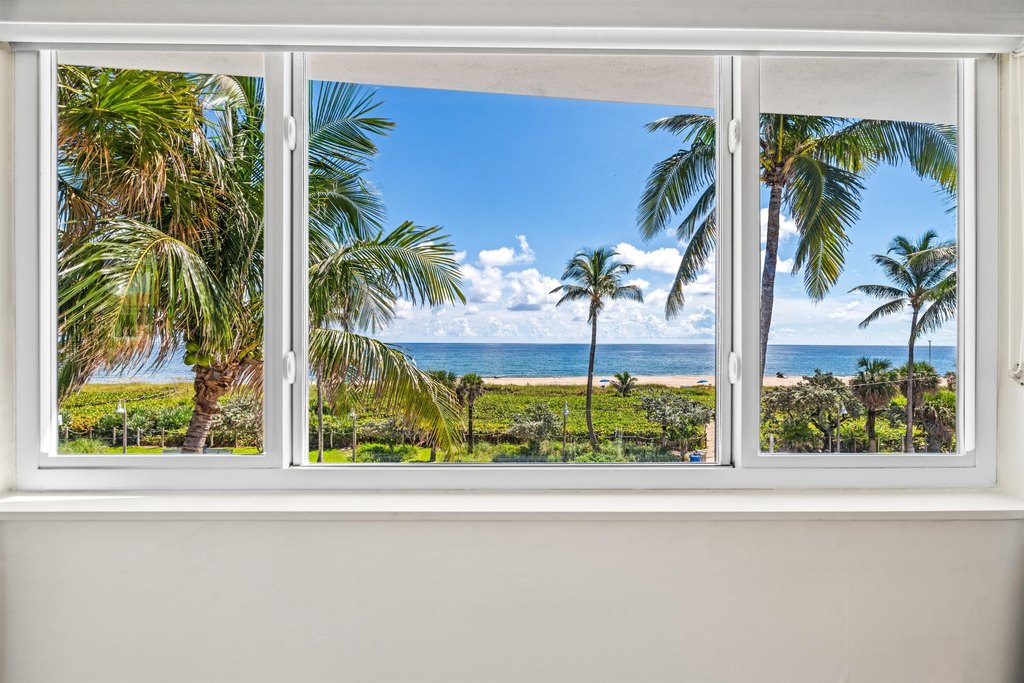 Delray Beach, Florida, 33483, United States, 2 Bedrooms Bedrooms, ,2 BathroomsBathrooms,Residential,Forsale,1969899