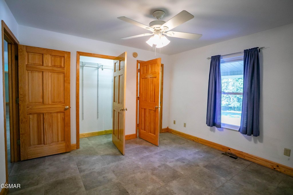 Sevierville, Tennessee, 37862, United States, 3 Bedrooms Bedrooms, ,2 BathroomsBathrooms,Residential,Forsale,1973584