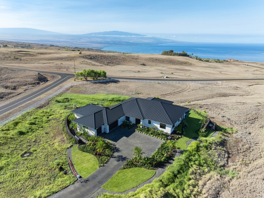 Kamuela, Hawaii, 96743, United States, 4 Bedrooms Bedrooms, ,4 BathroomsBathrooms,Residential,Forsale,1989825