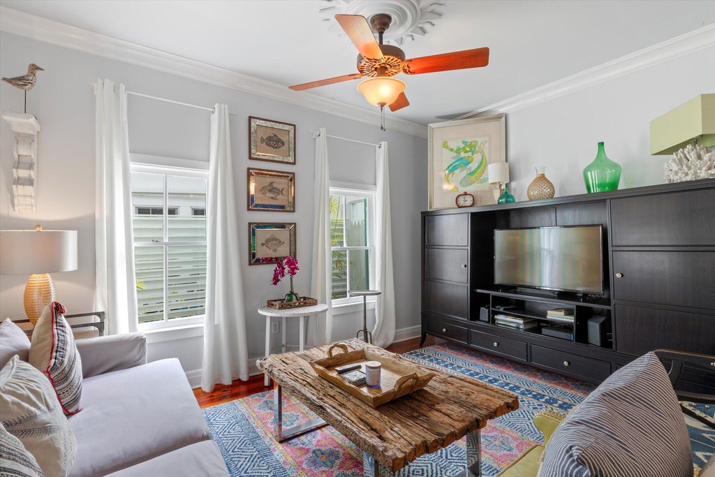 Key West, Florida, 33040, United States, 3 Bedrooms Bedrooms, ,1.5 BathroomsBathrooms,Residential,Forsale,1972001