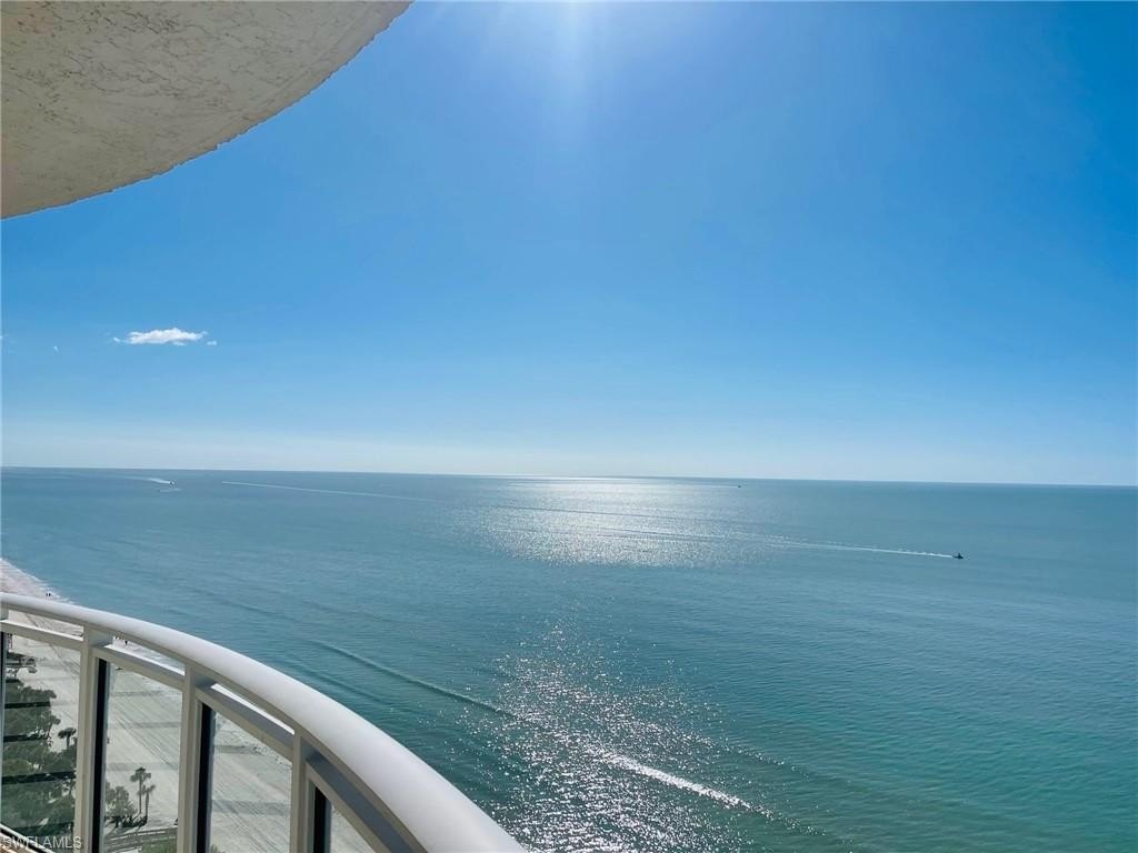 NAPLES, Florida, 34108, United States, 2 Bedrooms Bedrooms, ,2.5 BathroomsBathrooms,Residential,Forsale,2011964