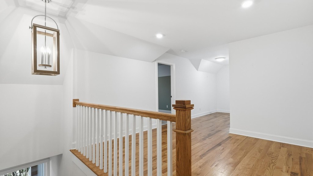 Signal Mountain, Tennessee, 37377, United States, 4 Bedrooms Bedrooms, ,3.5 BathroomsBathrooms,Residential,Forsale,2011259