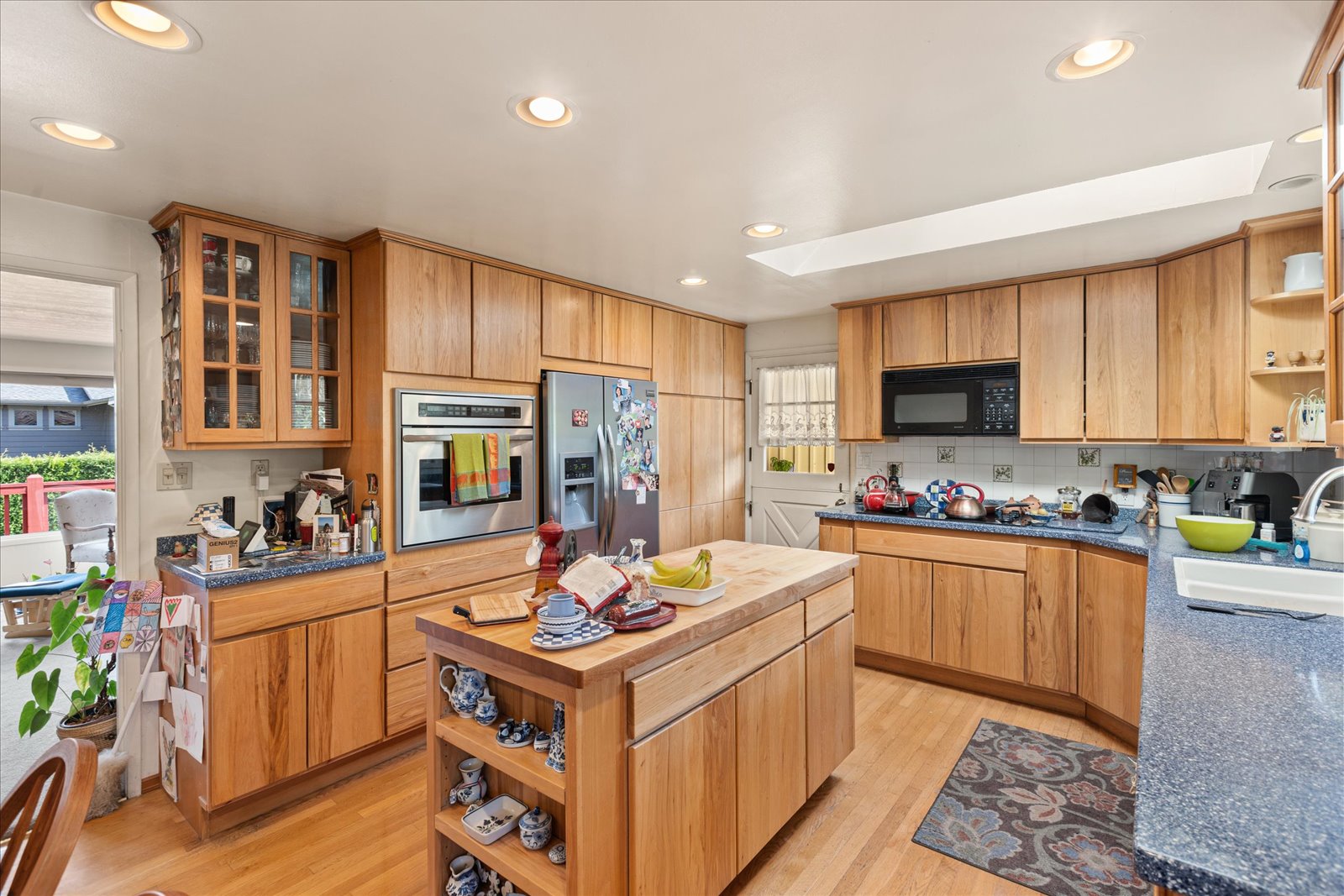 Bellevue, Washington, 98005, United States, 5 Bedrooms Bedrooms, ,1.5 BathroomsBathrooms,Residential,Forsale,1965895