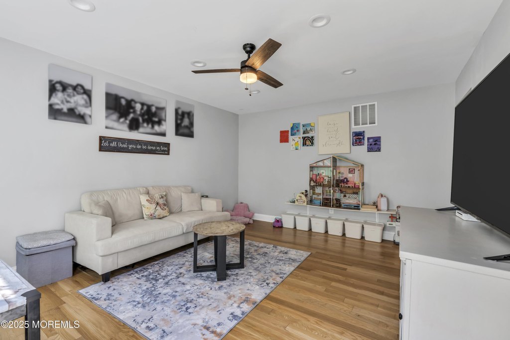 Island Heights, New Jersey, 08732, United States, 4 Bedrooms Bedrooms, ,2.5 BathroomsBathrooms,Residential,Forsale,1994045