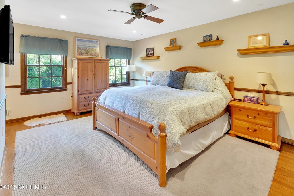 Red Bank, New Jersey, 07701, United States, 5 Bedrooms Bedrooms, ,3 BathroomsBathrooms,Residential,Forsale,1984553