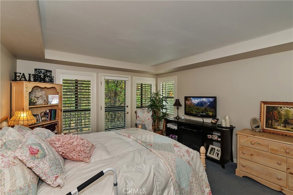 Lake Arrowhead, California, 92352, United States, 3 Bedrooms Bedrooms, ,2.5 BathroomsBathrooms,Residential,Forsale,2004863