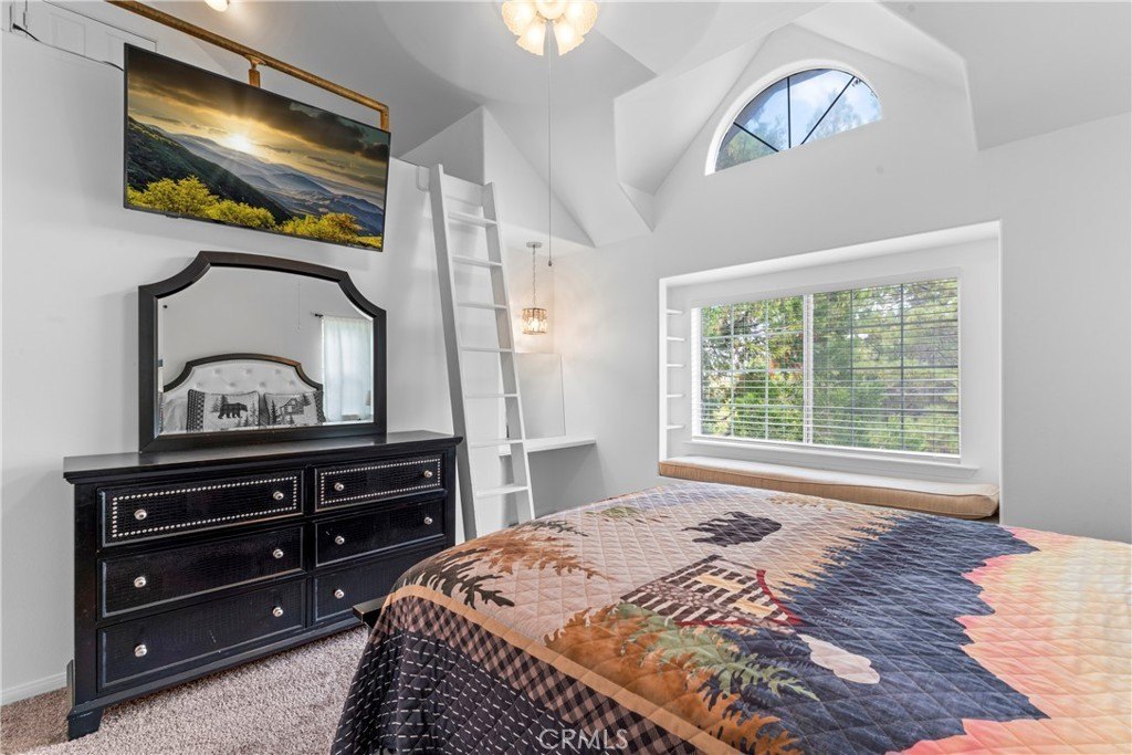 Lake Arrowhead, California, 92352, United States, 4 Bedrooms Bedrooms, ,2.5 BathroomsBathrooms,Residential,Forsale,1971038