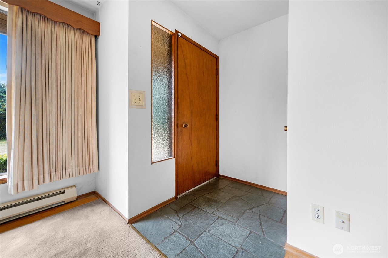 Bothell, Washington, 98021, United States, 3 Bedrooms Bedrooms, ,1 BathroomBathrooms,Residential,Forsale,1965890