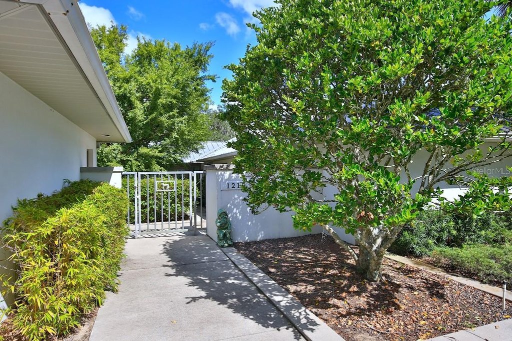 OCALA, Florida, 34476, United States, 3 Bedrooms Bedrooms, ,4.5 BathroomsBathrooms,Residential,Forsale,1969793