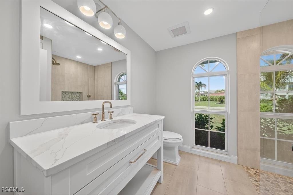 Sanibel, Florida, 33957, United States, 4 Bedrooms Bedrooms, ,3 BathroomsBathrooms,Residential,Forsale,1971925