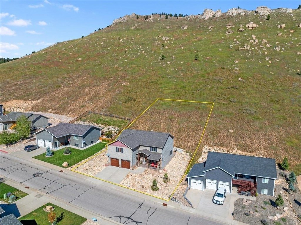 Deadwood, South Dakota, 57732, United States, 4 Bedrooms Bedrooms, ,2.5 BathroomsBathrooms,Residential,Forsale,1990698