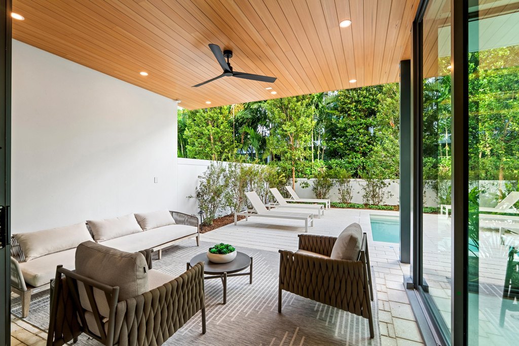 Delray Beach, Florida, 33483, United States, 5 Bedrooms Bedrooms, ,5.5 BathroomsBathrooms,Residential,Forsale,2009891