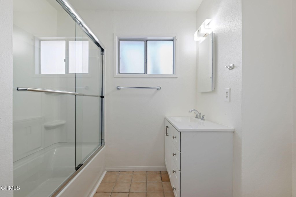 Ventura, California, 93003, United States, 3 Bedrooms Bedrooms, ,2 BathroomsBathrooms,Residential,Forsale,1985946