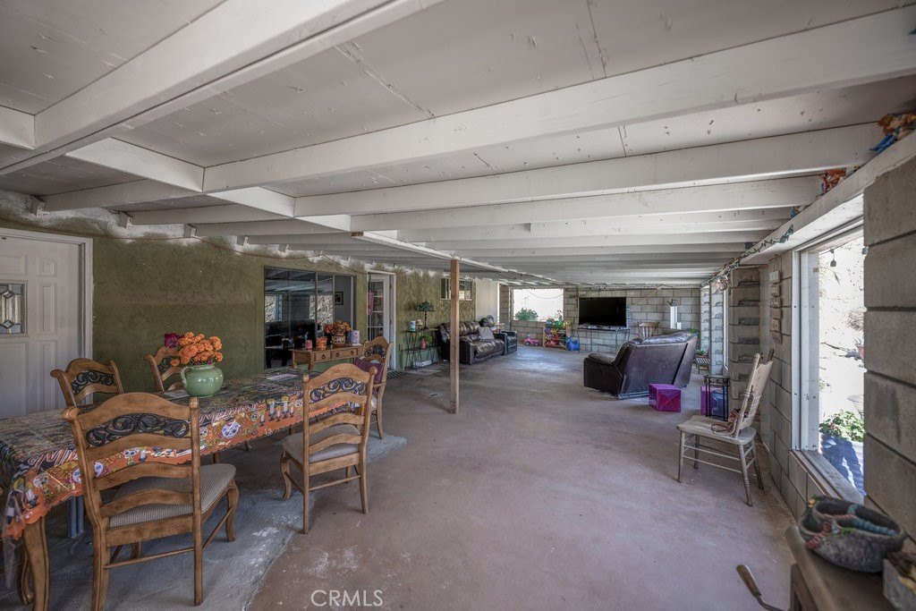 Agua Dulce, California, 91390, United States, 2 Bedrooms Bedrooms, ,4 BathroomsBathrooms,Residential,Forsale,2004098