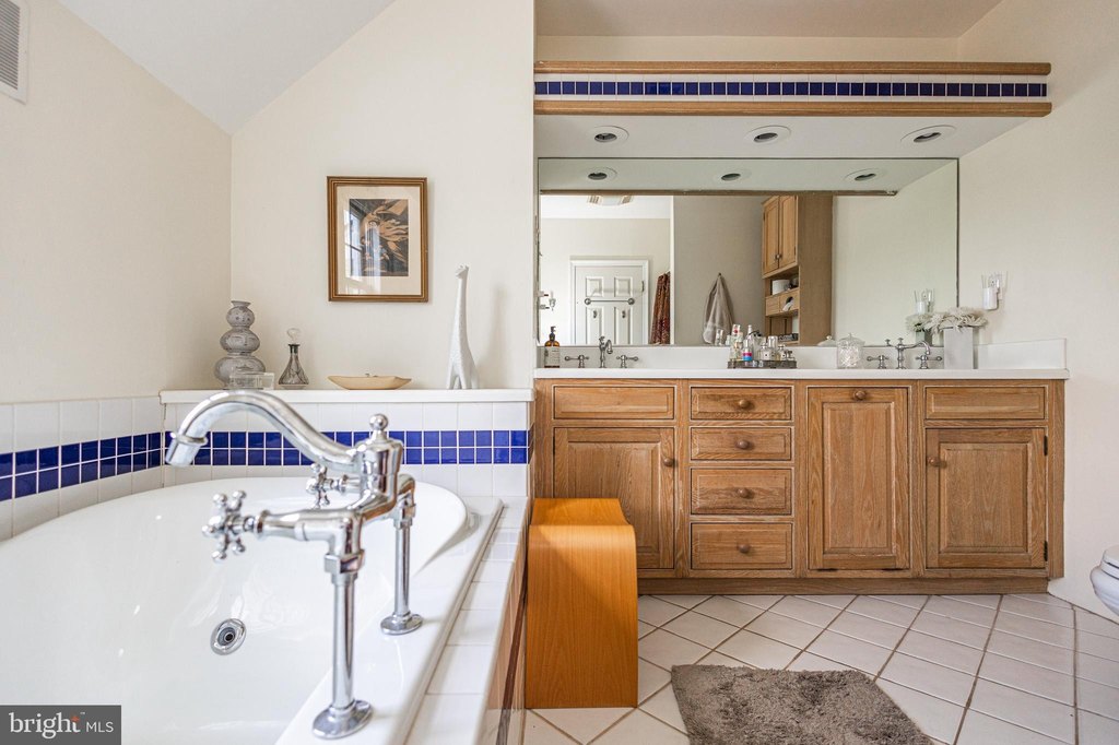 NEWTOWN, Pennsylvania, 18940, United States, 4 Bedrooms Bedrooms, ,2.5 BathroomsBathrooms,Residential,Forsale,1929515