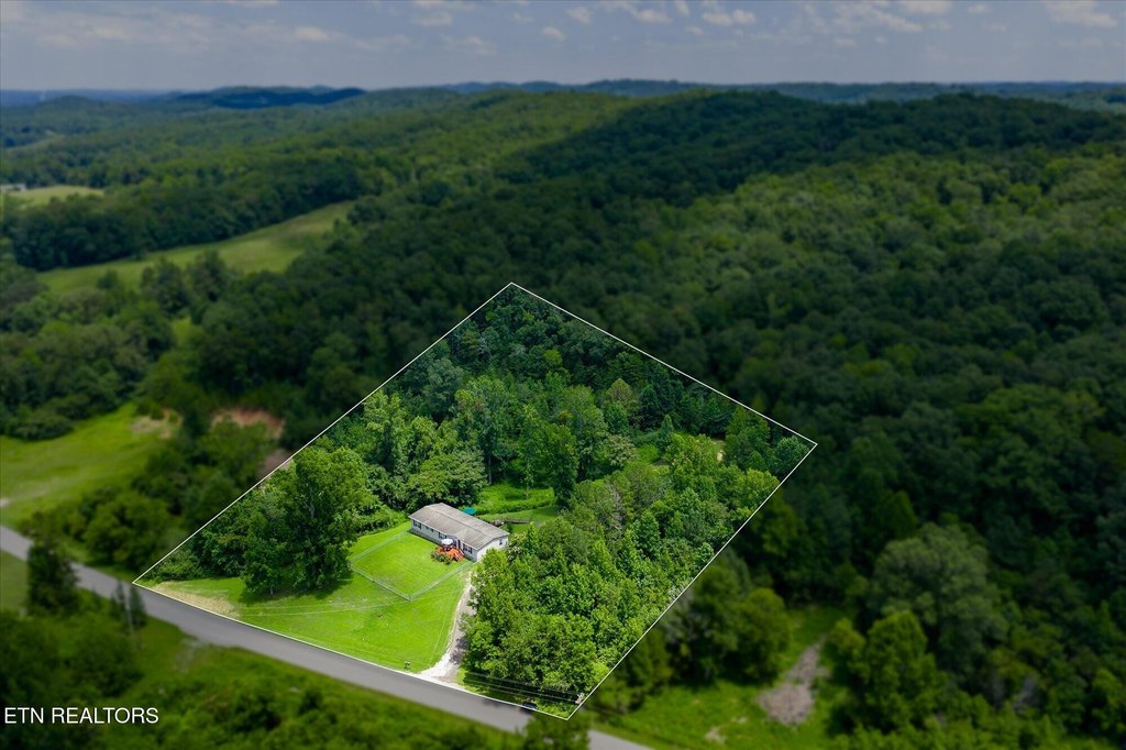 Decatur, Tennessee, 37322, United States, 4 Bedrooms Bedrooms, ,2 BathroomsBathrooms,Residential,Forsale,1929848