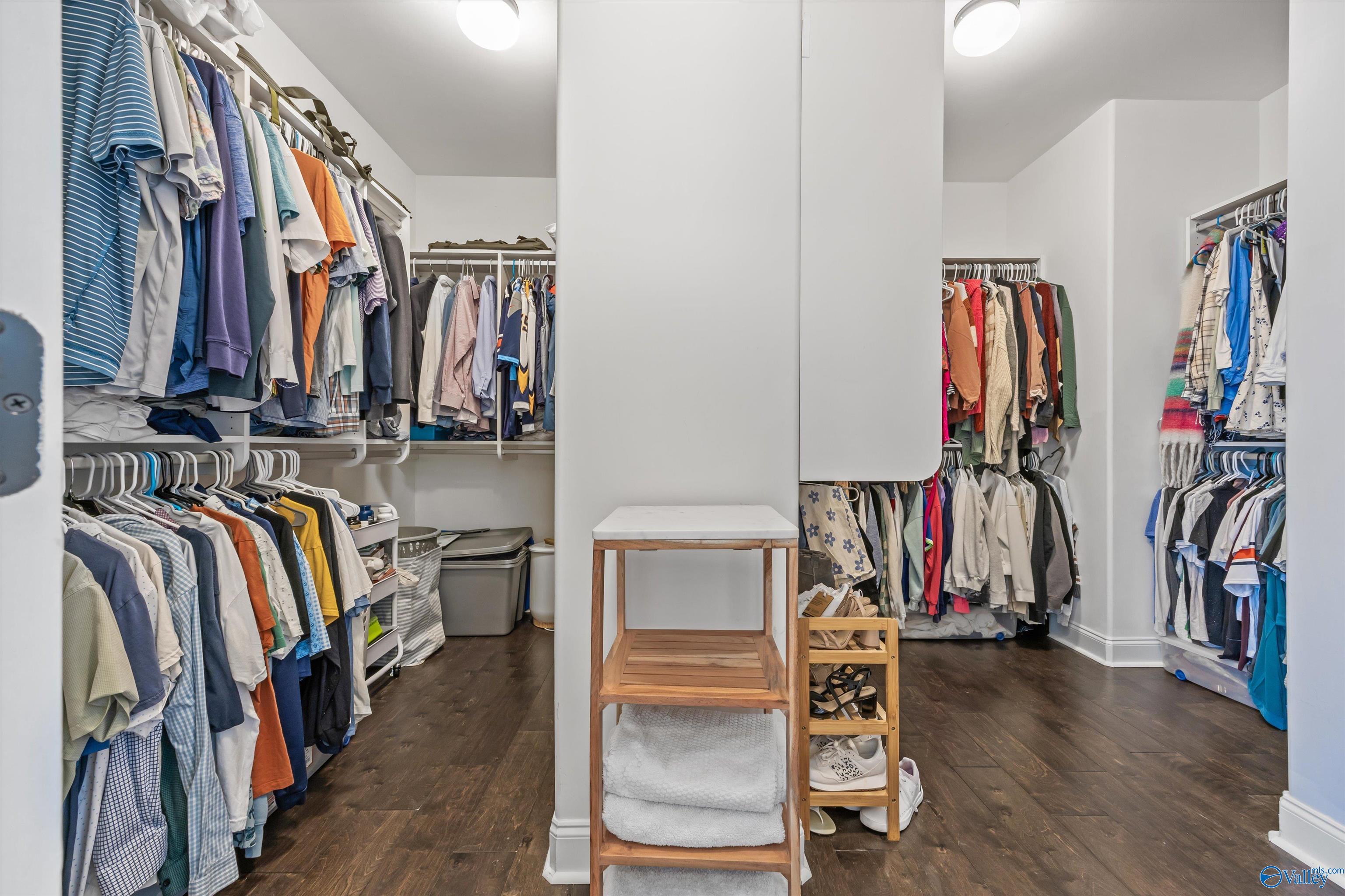 Gurley, Alabama, 35748, United States, 5 Bedrooms Bedrooms, ,4.5 BathroomsBathrooms,Residential,Forsale,2007711