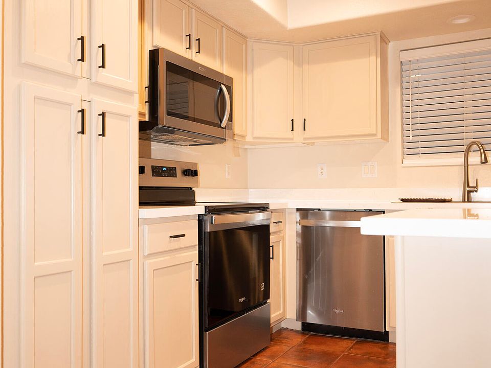 Phoenix, Arizona, 85050, United States, 4 Bedrooms Bedrooms, ,3 BathroomsBathrooms,Residential,Forsale,1971068