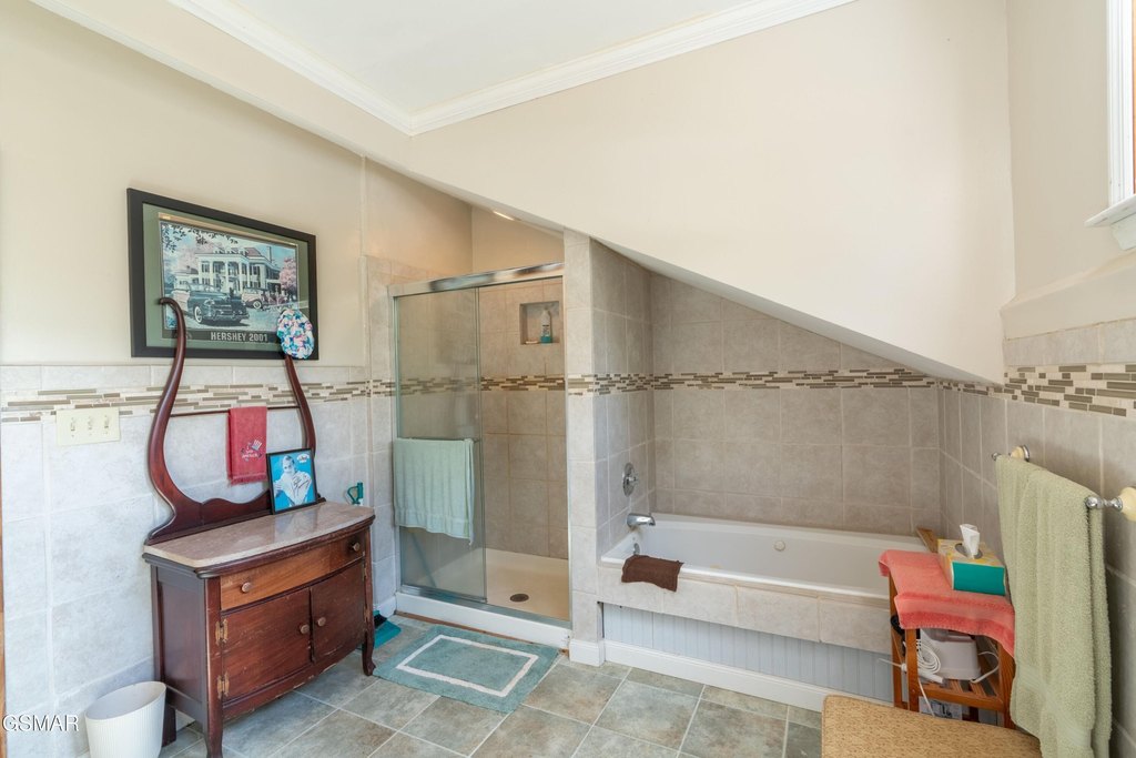 Sevierville, Tennessee, 37876, United States, 4 Bedrooms Bedrooms, ,2.5 BathroomsBathrooms,Residential,Forsale,1999448