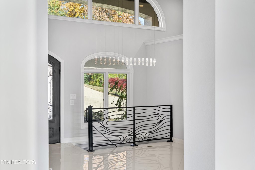 Friendsville, Tennessee, 37737, United States, 3 Bedrooms Bedrooms, ,5.5 BathroomsBathrooms,Residential,Forsale,1893721