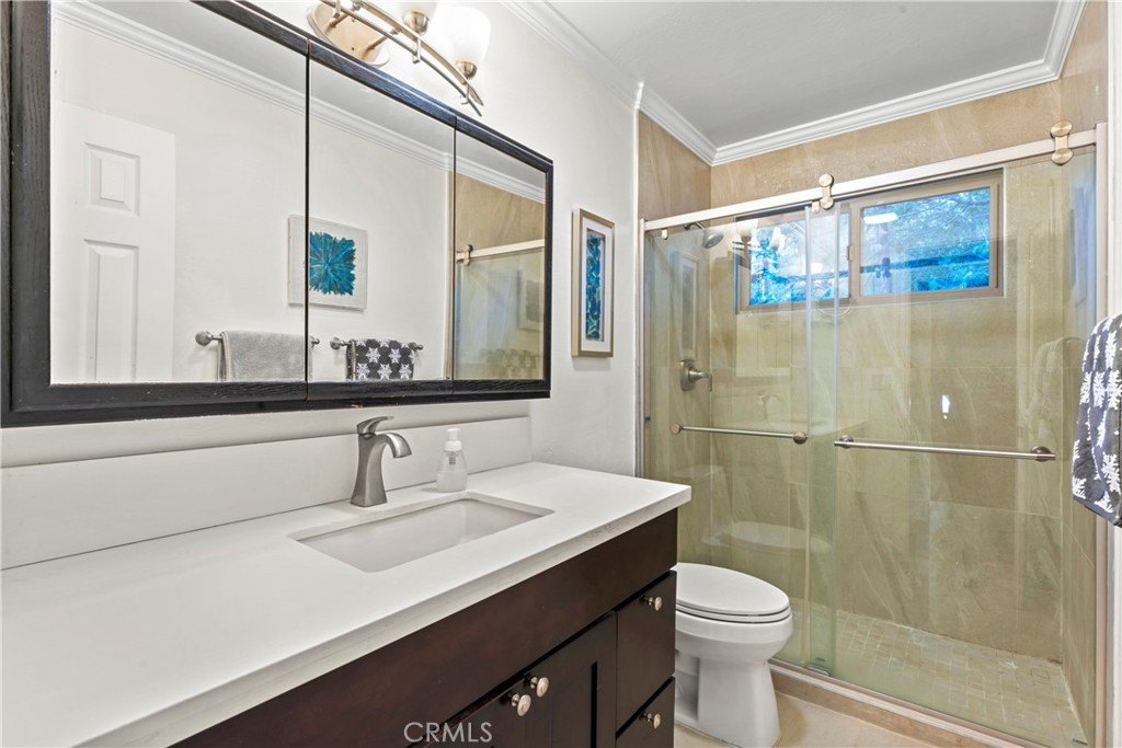 Lake Arrowhead, California, 92352, United States, 4 Bedrooms Bedrooms, ,3 BathroomsBathrooms,Residential,Forsale,1971037