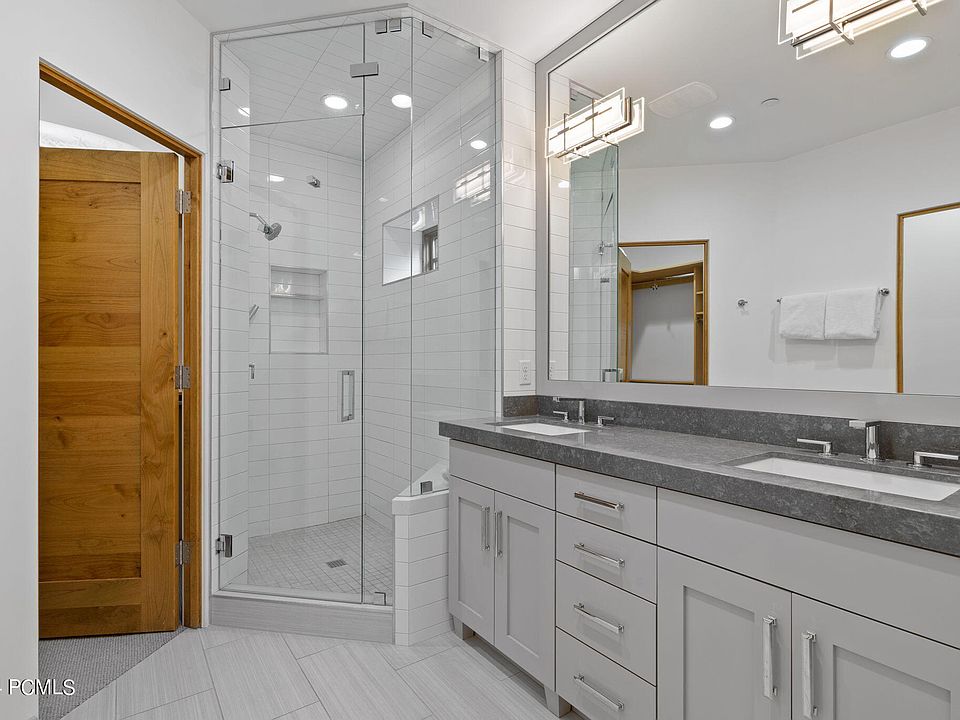 Park City, Utah, 84060, United States, 6 Bedrooms Bedrooms, ,7 BathroomsBathrooms,Residential,Forsale,1994179