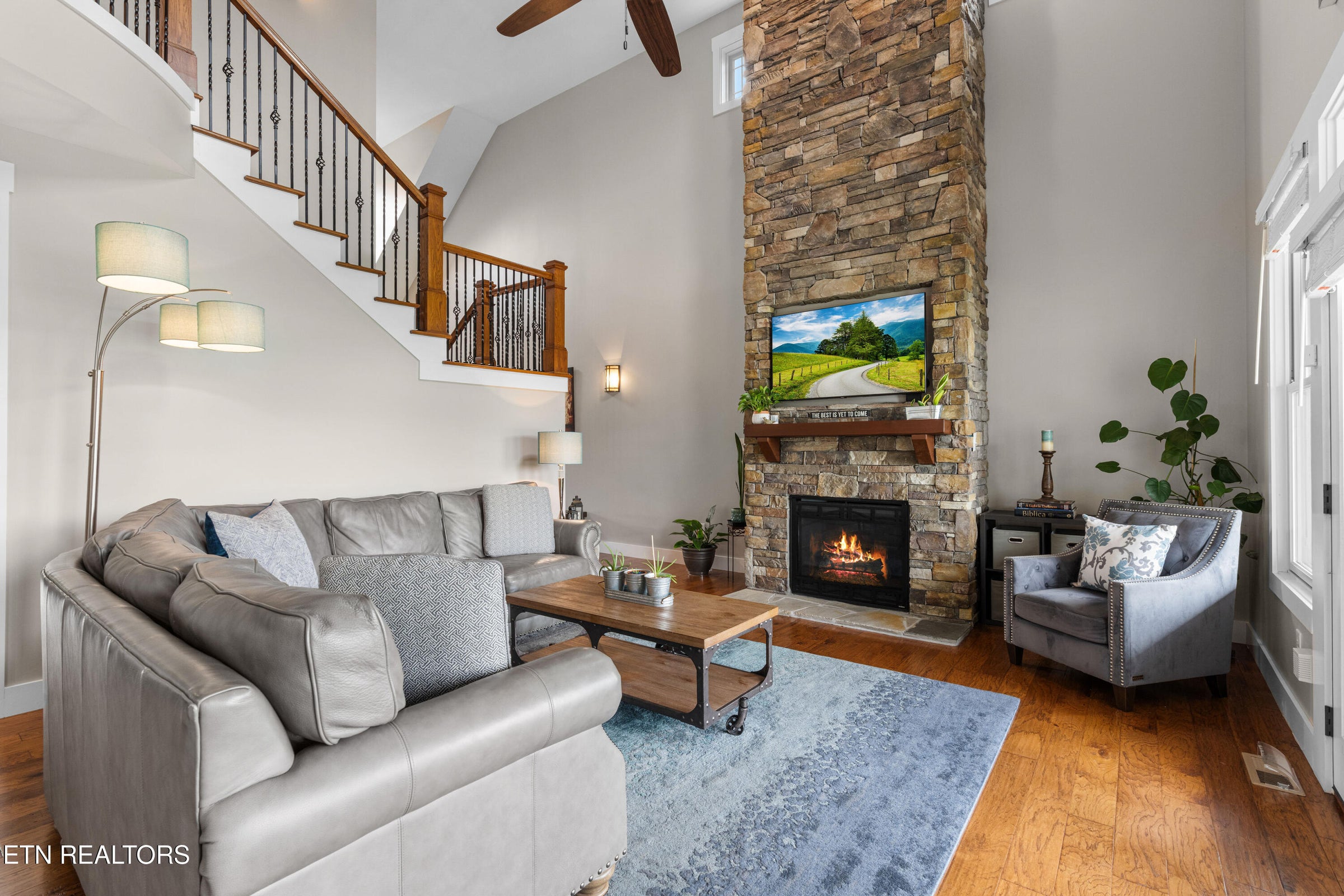 Maryville, Tennessee, 37804, United States, 4 Bedrooms Bedrooms, ,2 BathroomsBathrooms,Residential,Forsale,1973599