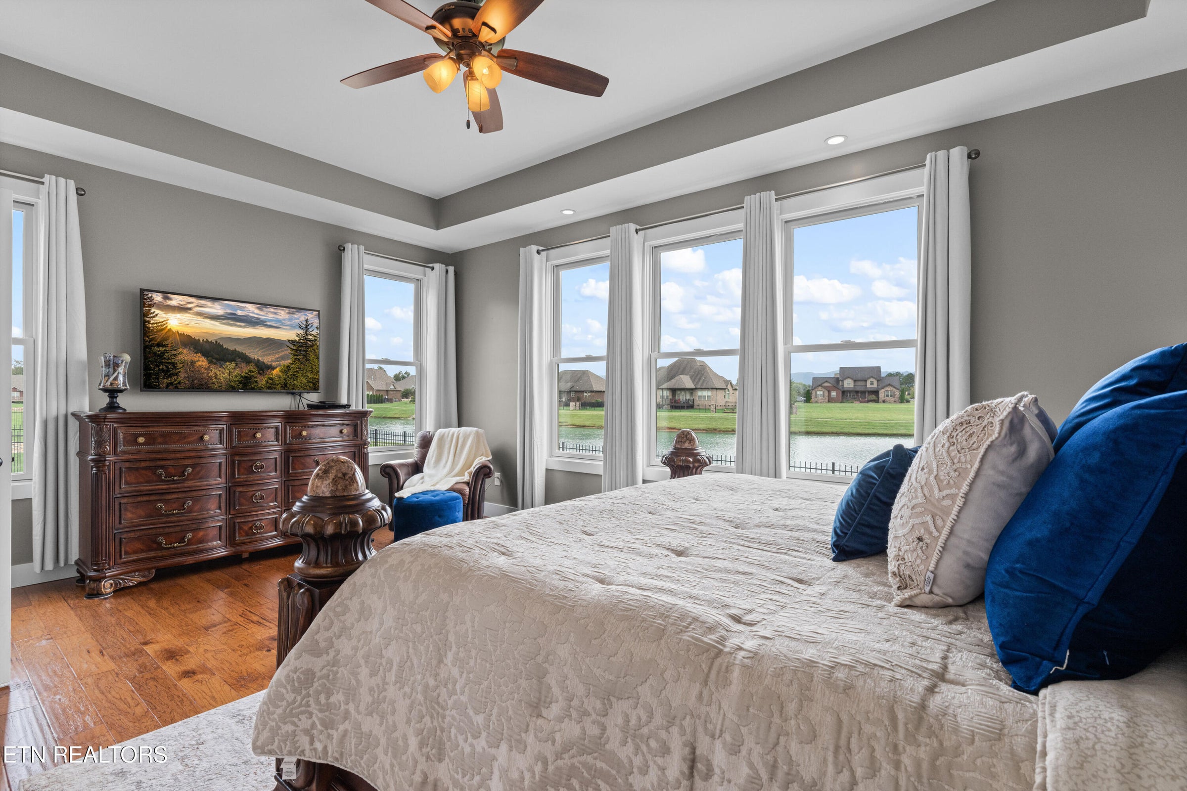 Maryville, Tennessee, 37804, United States, 4 Bedrooms Bedrooms, ,2 BathroomsBathrooms,Residential,Forsale,1973599