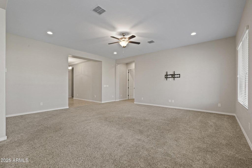 Mesa, Arizona, 85212, United States, 4 Bedrooms Bedrooms, ,3.5 BathroomsBathrooms,Residential,Forsale,2014401