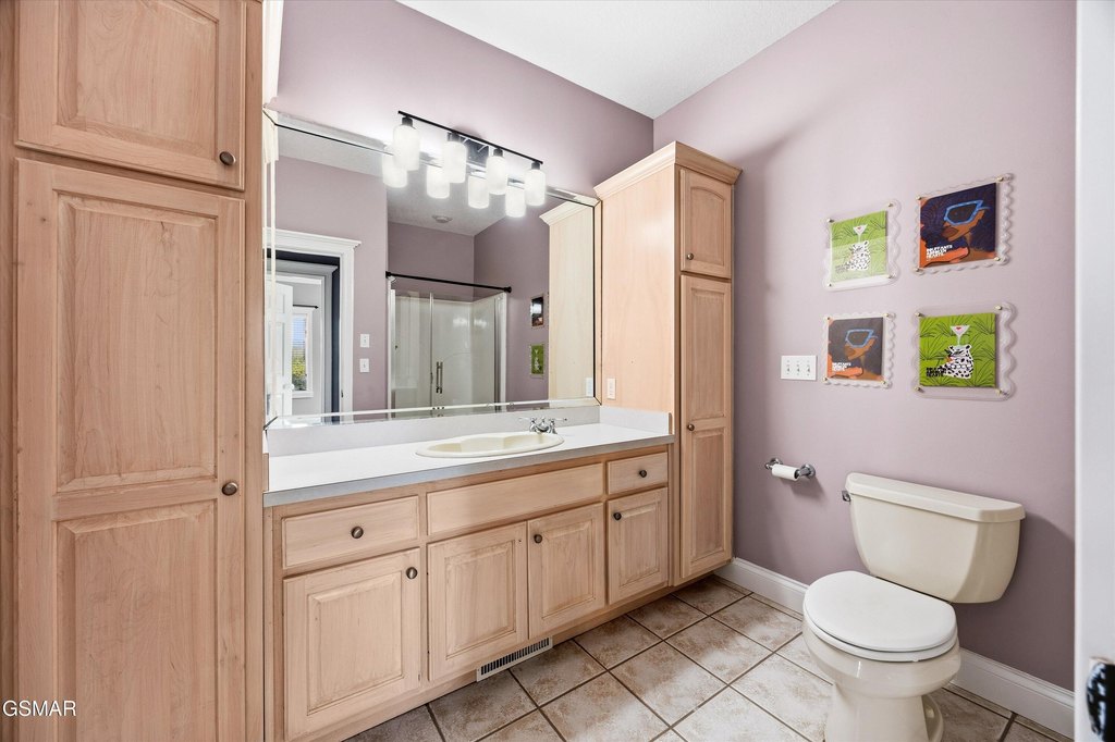 Sevierville, Tennessee, 37862, United States, 4 Bedrooms Bedrooms, ,3.5 BathroomsBathrooms,Residential,Forsale,1942459