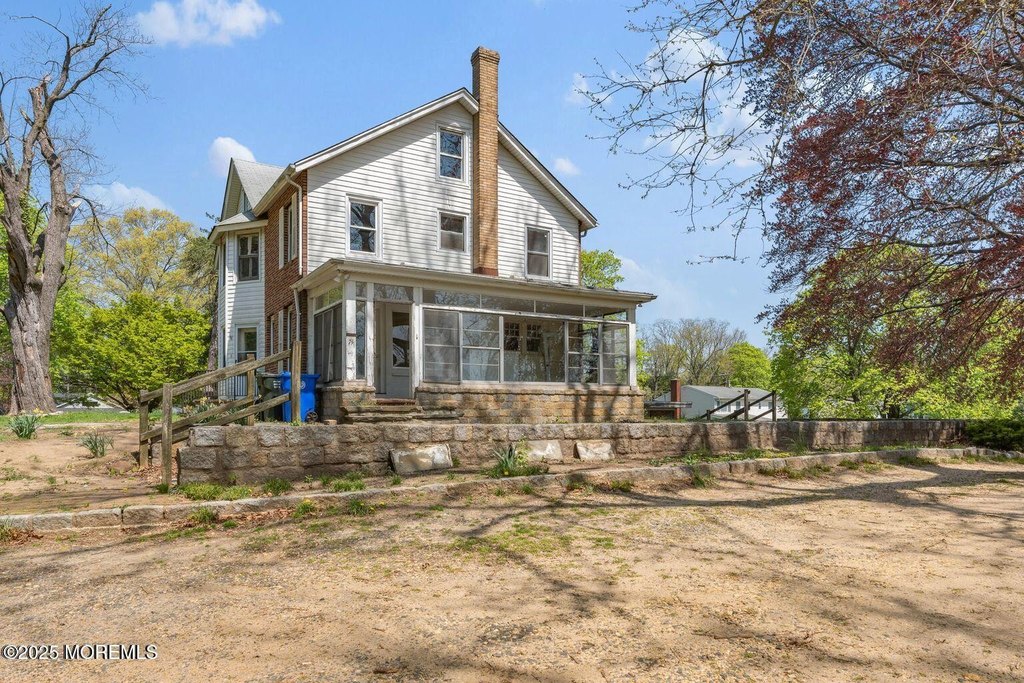 Eatontown, New Jersey, 07724, United States, 4 Bedrooms Bedrooms, ,2 BathroomsBathrooms,Residential,Forsale,1984569