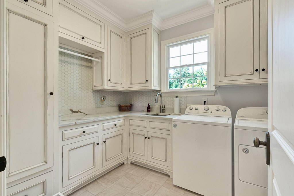 Cleveland, Tennessee, 37312, United States, 5 Bedrooms Bedrooms, ,3.5 BathroomsBathrooms,Residential,Forsale,2004697