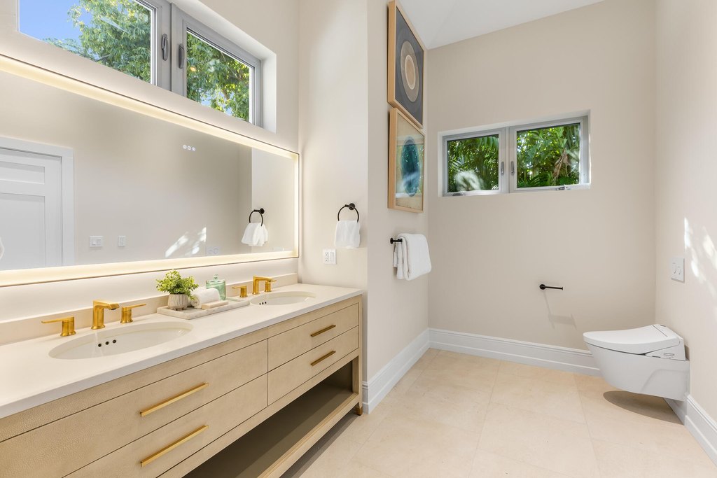 Key West, Florida, 33040, United States, 3 Bedrooms Bedrooms, ,3.5 BathroomsBathrooms,Residential,Forsale,2004365