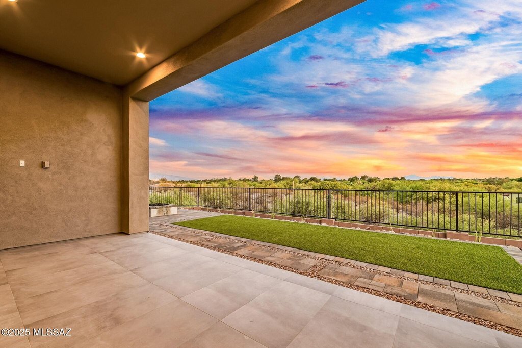 Tucson, Arizona, 85750, United States, 3 Bedrooms Bedrooms, ,3.5 BathroomsBathrooms,Residential,Forsale,1990097