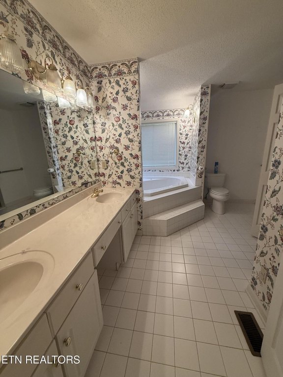 Alcoa, Tennessee, 37701, United States, 3 Bedrooms Bedrooms, ,2.5 BathroomsBathrooms,Residential,Forsale,1973607