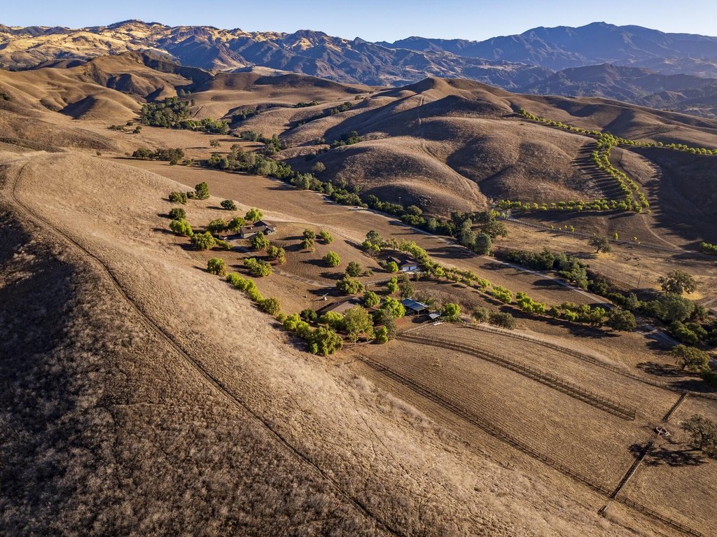SANTA YNEZ, California, 93460, United States, 4 Bedrooms Bedrooms, ,6 BathroomsBathrooms,Residential,Forsale,2004323
