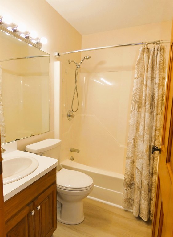 Laconia, New Hampshire, 03246, United States, 3 Bedrooms Bedrooms, ,2.5 BathroomsBathrooms,Residential,Forsale,1968469