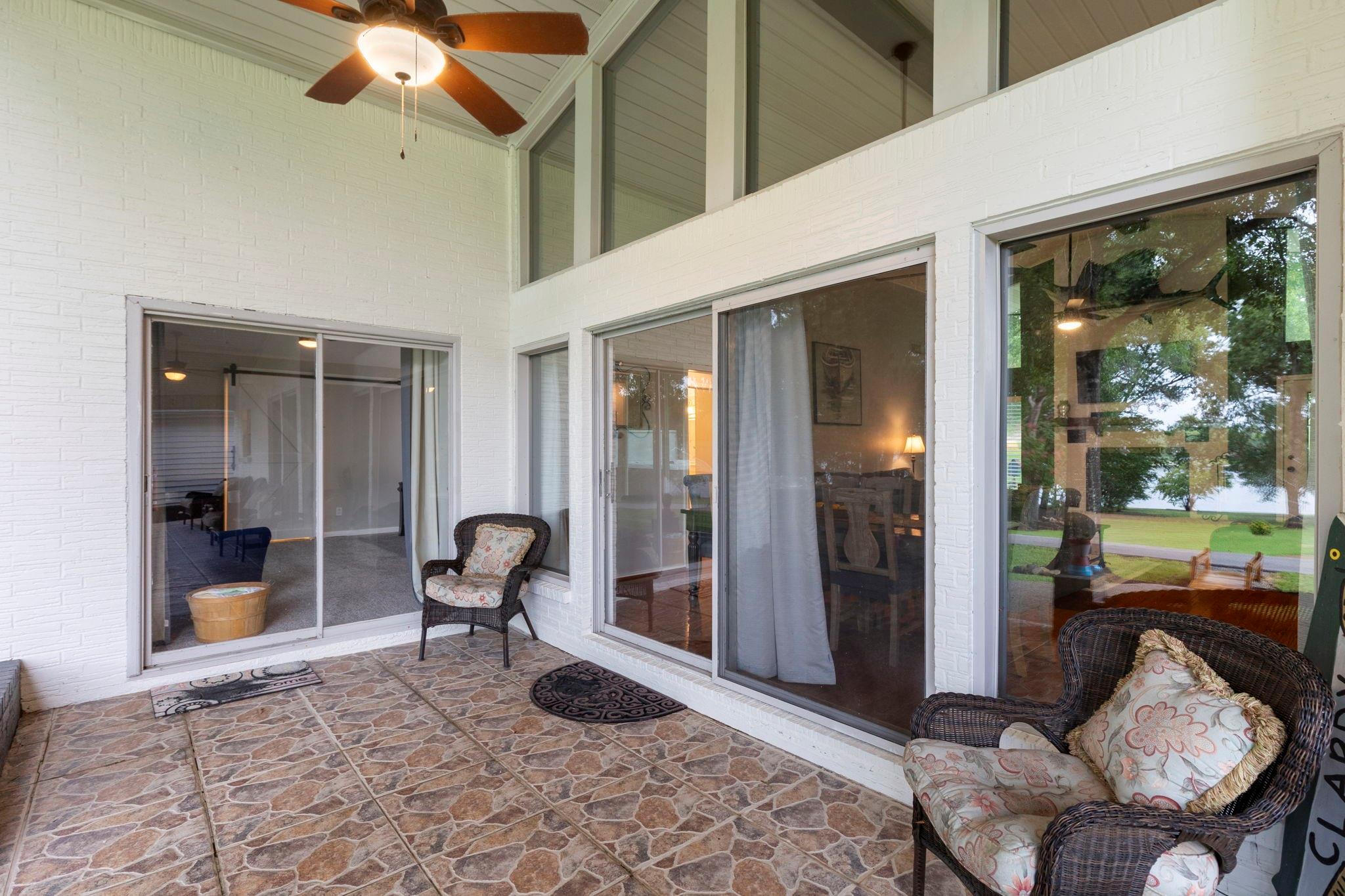 Huntsville, Texas, 77320, United States, 3 Bedrooms Bedrooms, ,3 BathroomsBathrooms,Residential,Forsale,1973441